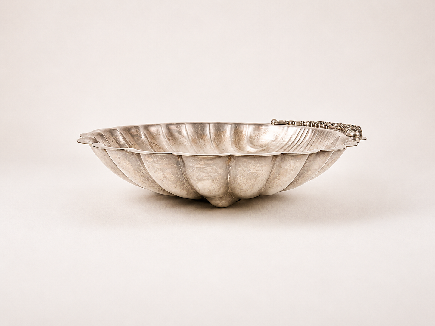 Silver Clamshell Dish